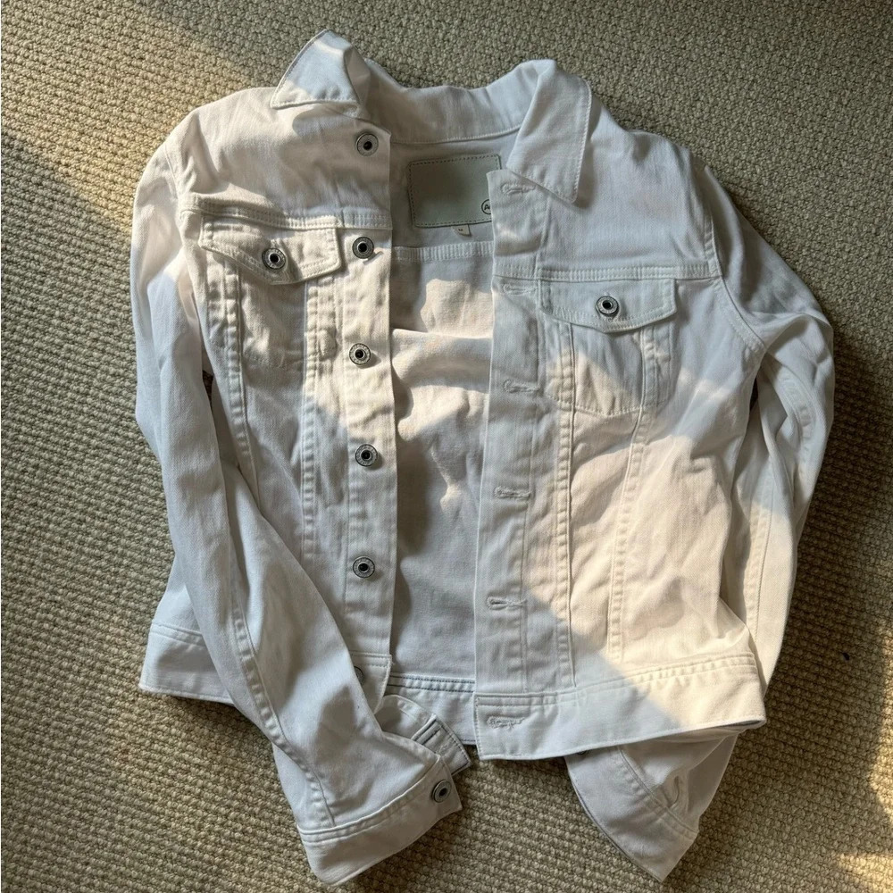 AG white jean jacket!!🤍